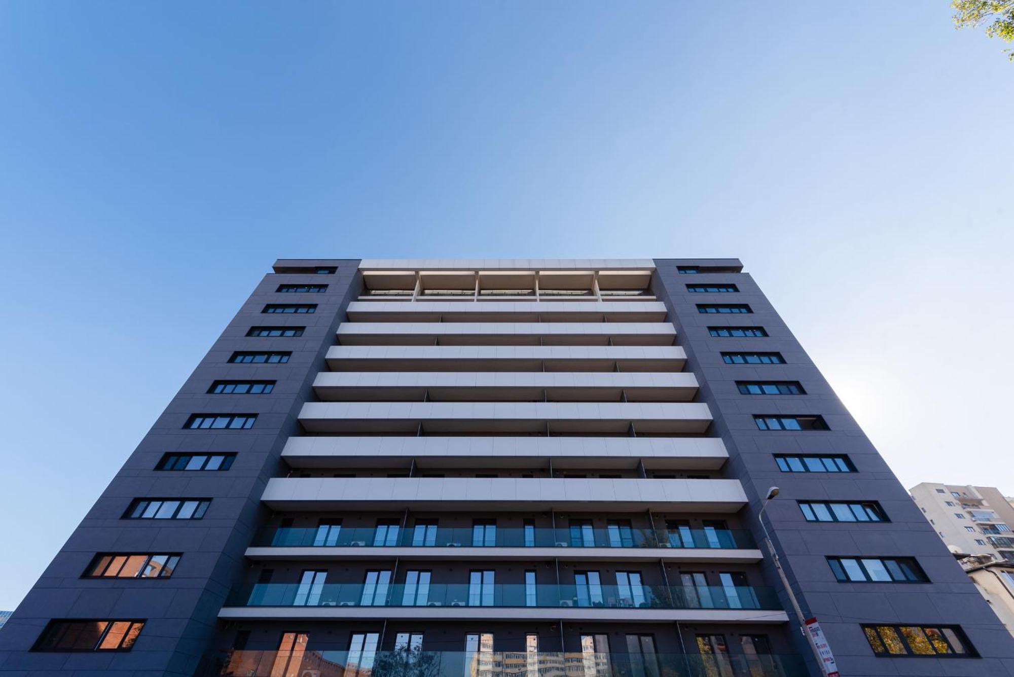 Vanda - Park-view With Private Balcony 公寓