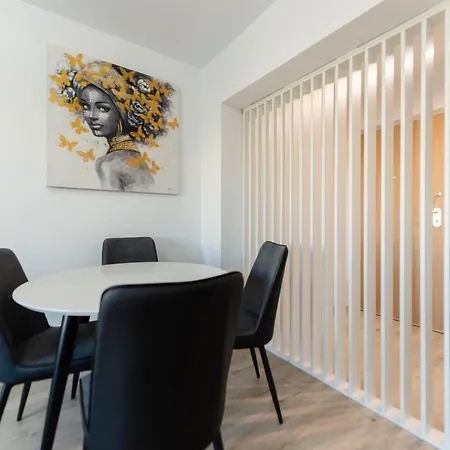 Vanda - Park-View Apartment With Private Balcony Bukarest Exterior foto
